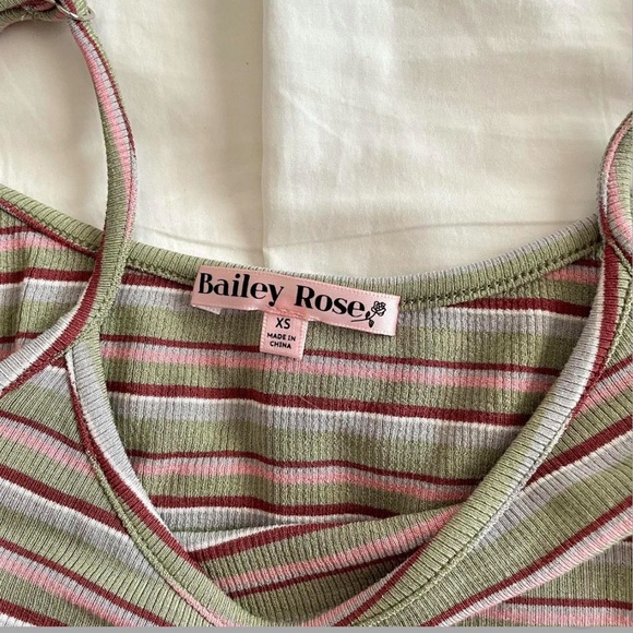 Striped Crop Tank - Picture 3 of 4